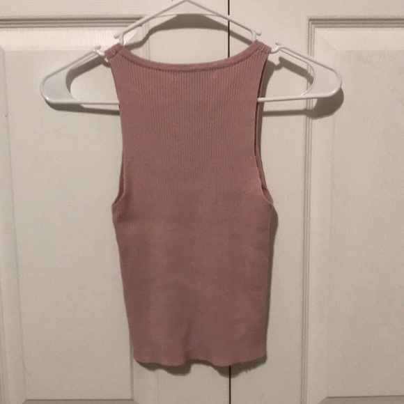 sleeveless crop top - Picture 2 of 2